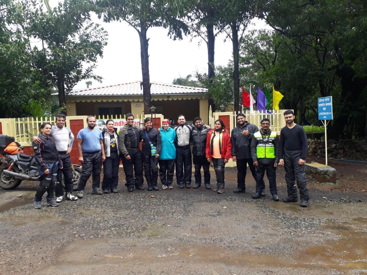 Andharban Home Stay Pune Bagian luar foto